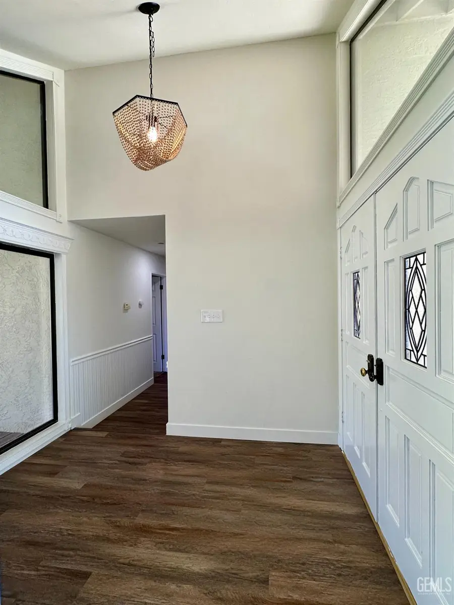 5106 TUCKER STREET, Bakersfield, CA 93308 - #3