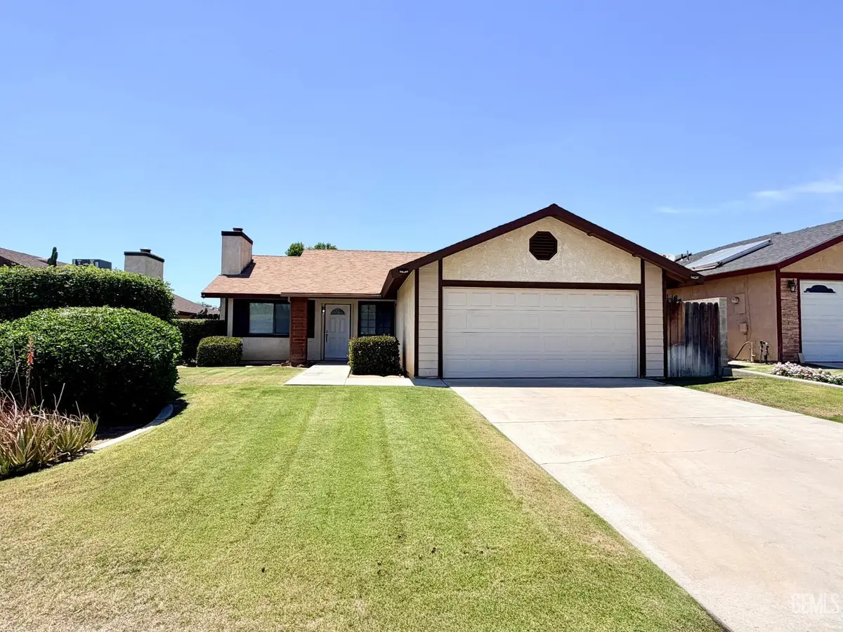 1012 ORANGEWOOD STREET, Bakersfield, CA 93306 - #1
