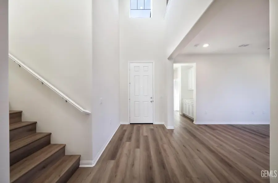 5609 LEVANTO STREET, Bakersfield, CA 93306 - #3