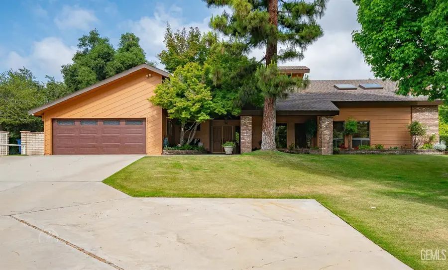 5001 FALLGATTER STREET, Bakersfield, CA 93308 - #3