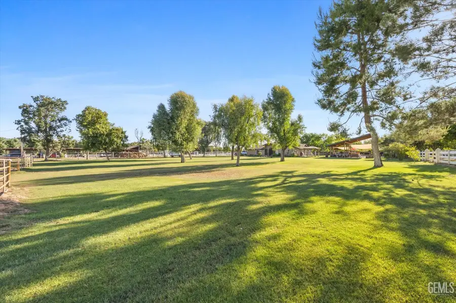 6116 MANDY LANE, Bakersfield, CA 93308 - #3