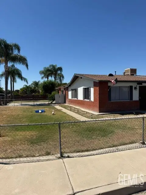 320 9TH AVENUE, Delano, CA 93215 - #3