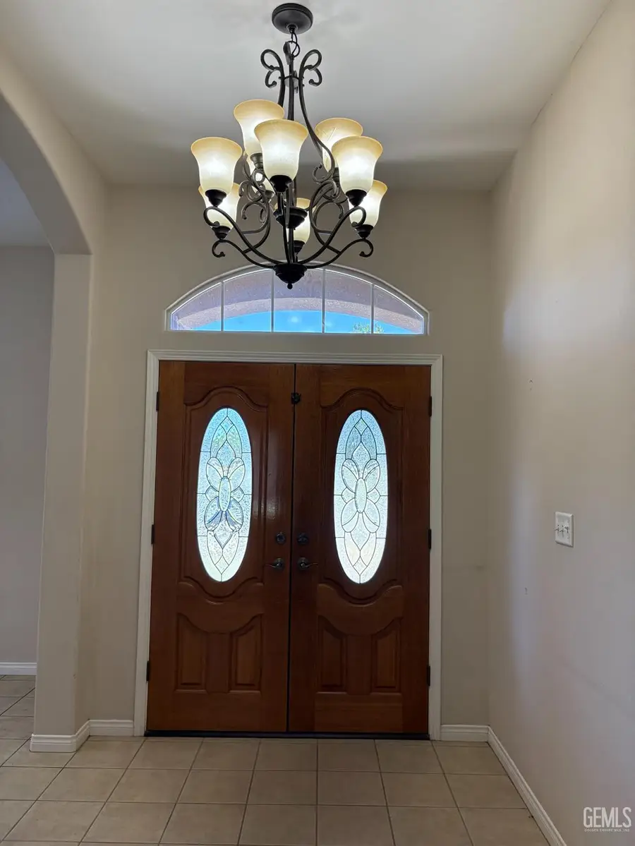 15849 CHATEAU MONTELENA DRIVE, Bakersfield, CA 93314 - #2