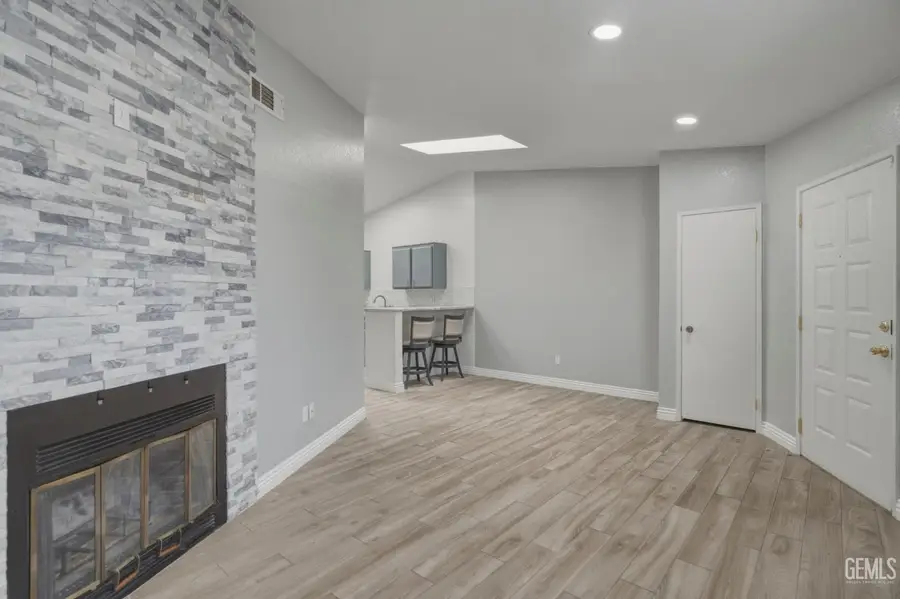 4600 BEECHWOOD STREET #98, Bakersfield, CA 93309 - #3