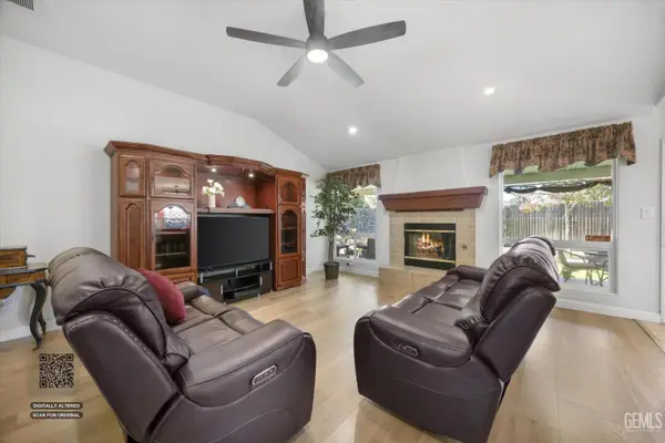 5813 RAGUSA LANE, Bakersfield, CA 93308