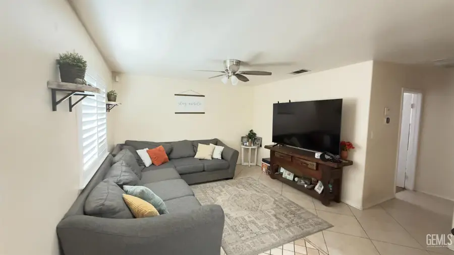 4909 PENELOPE PLACE, Bakersfield, CA 93304 - #3
