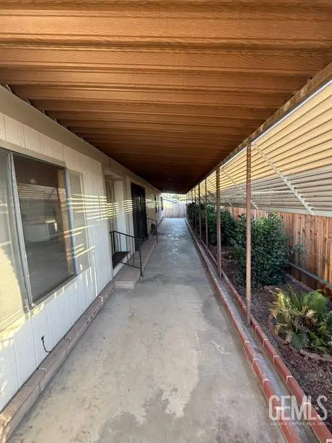 505 45TH STREET, Bakersfield, CA 93301 - #2