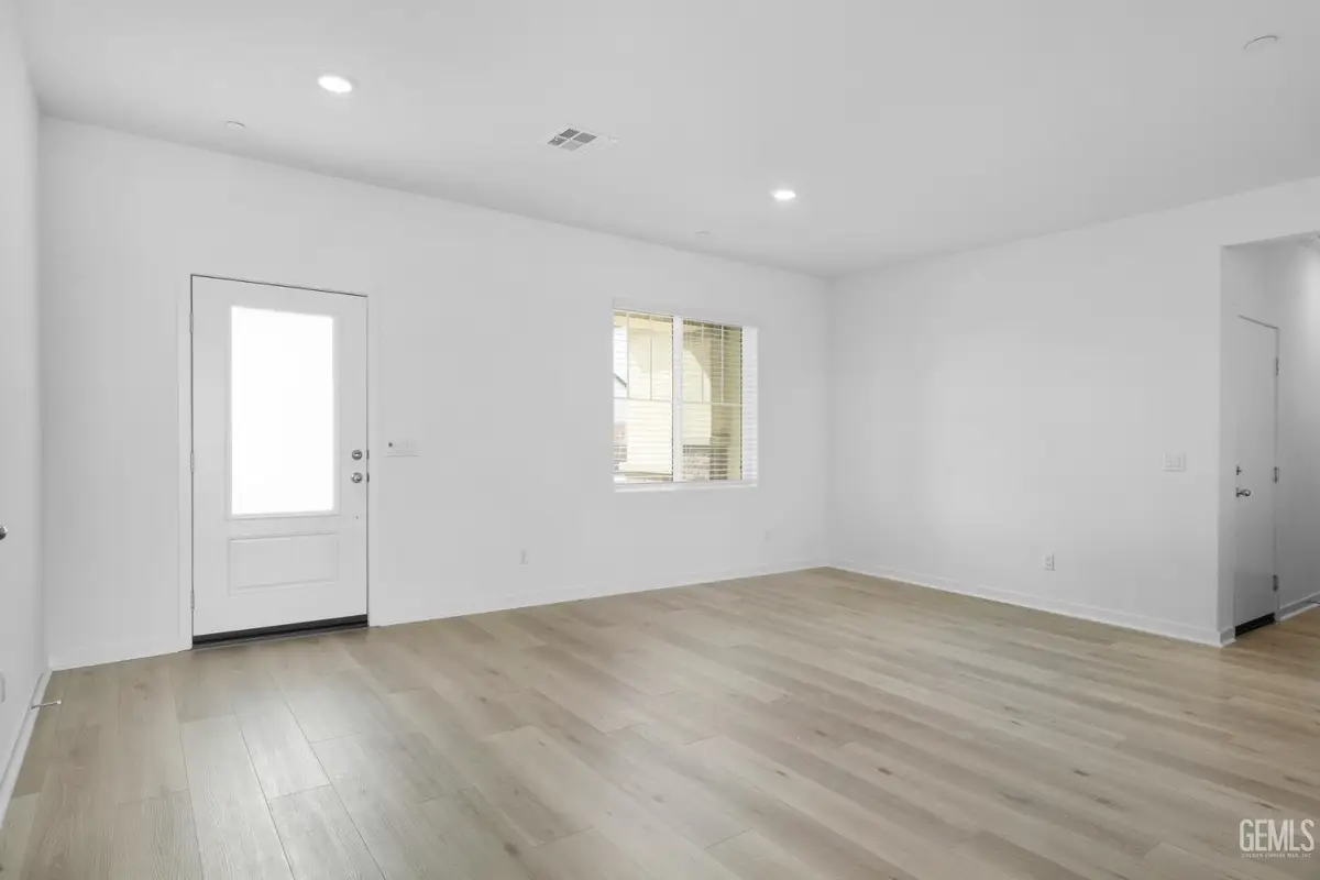 8401 SETH ALEXANDER WAY, Bakersfield, CA 93306 - #1