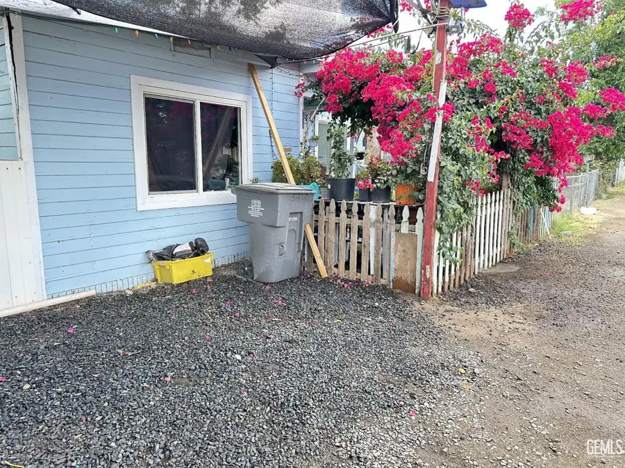 1219 N OGDEN STREET, Bakersfield, CA 93305 - #3