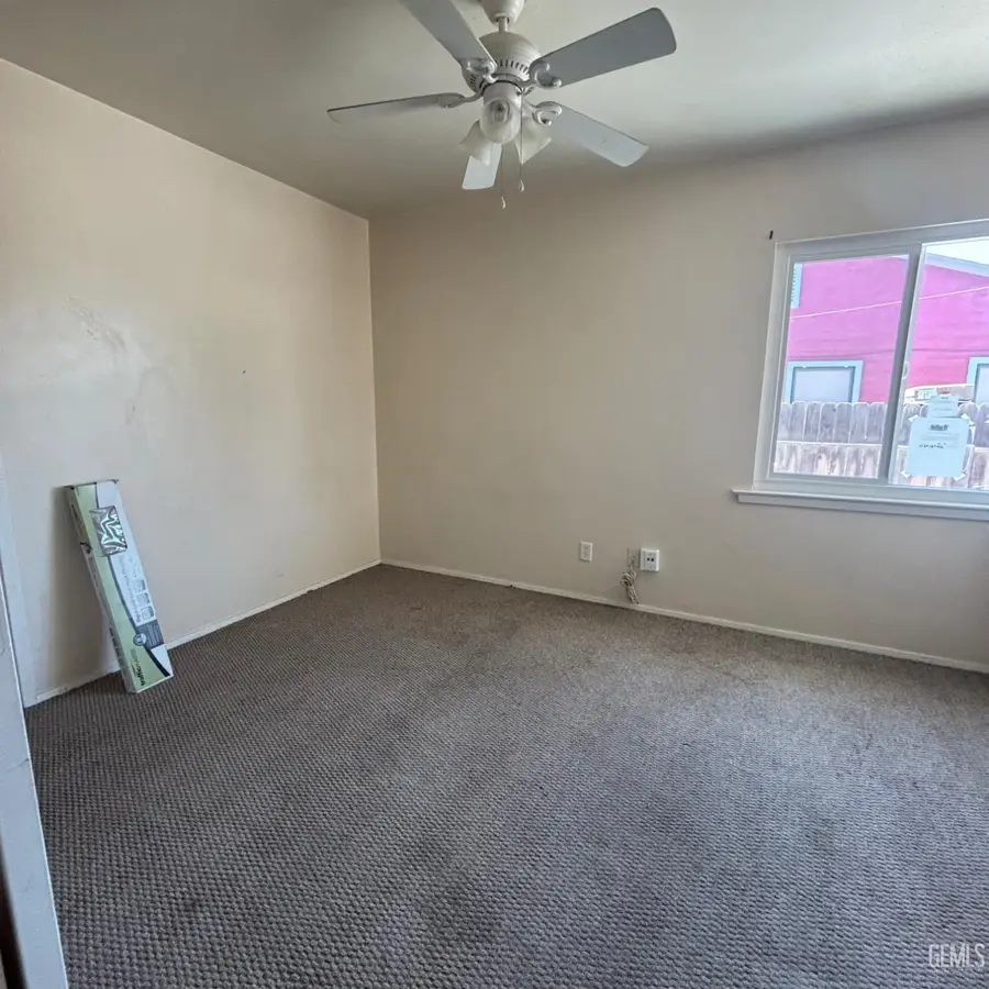 421 WILSON AVENUE, Bakersfield, CA 93308 - #3