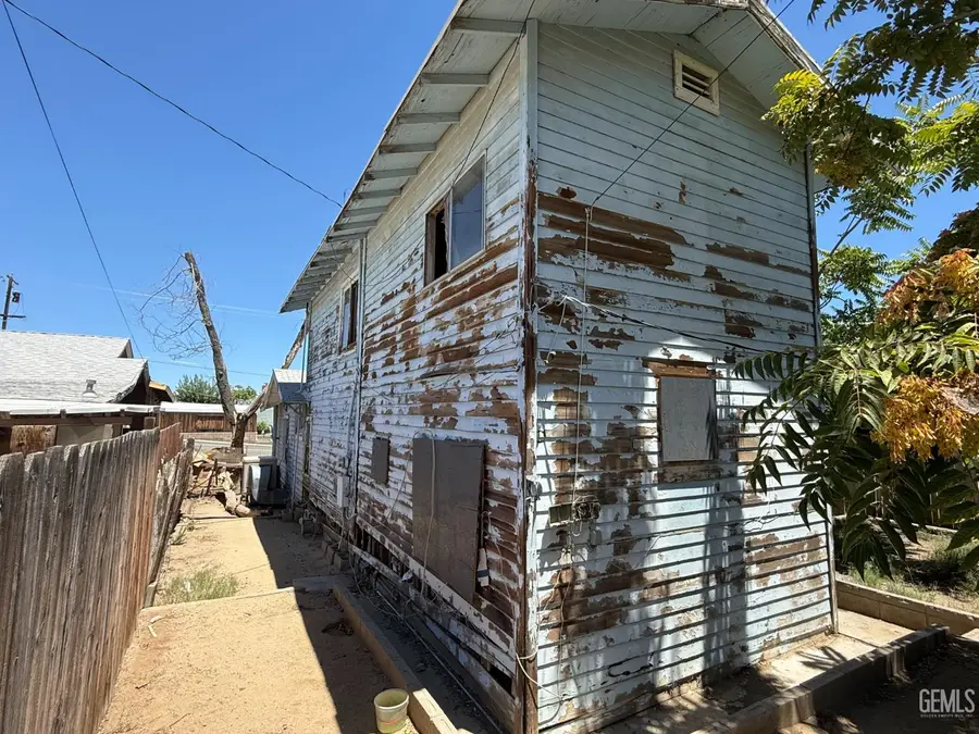 301 A STREET, Taft, CA 93268 - #3