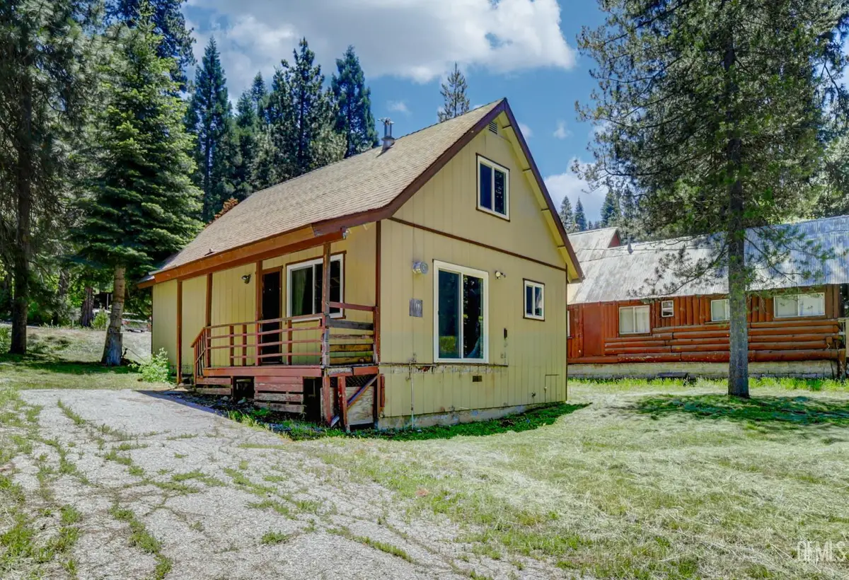 1249 CEDAR AVENUE, Fish Camp, CA 93623 - #1
