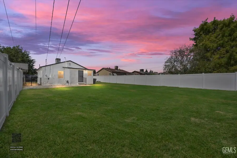 1109 WILSON AVENUE, Bakersfield, CA 93308 - #2