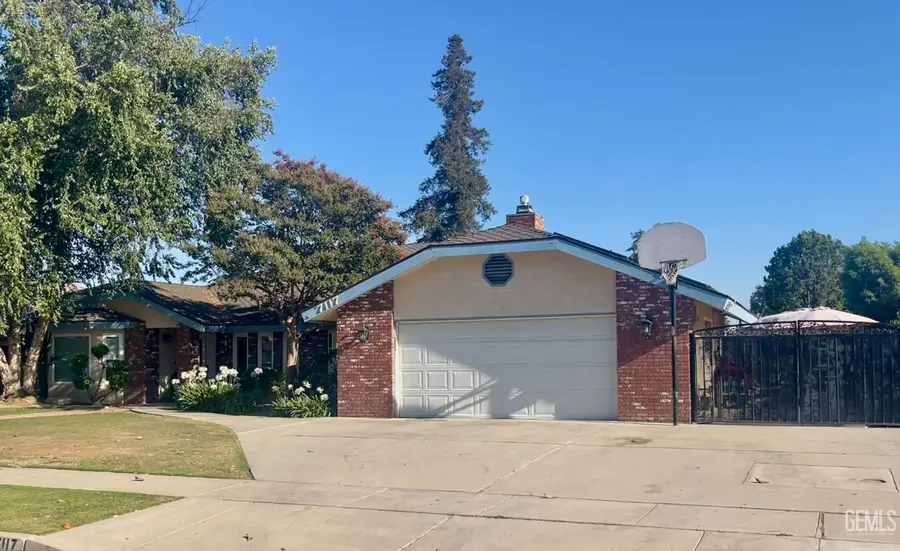 7117 LUKE AVENUE, Bakersfield, CA 93308 - #2