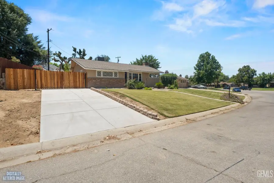 2601 KELLOGG ARC, Bakersfield, CA 93306 - #2