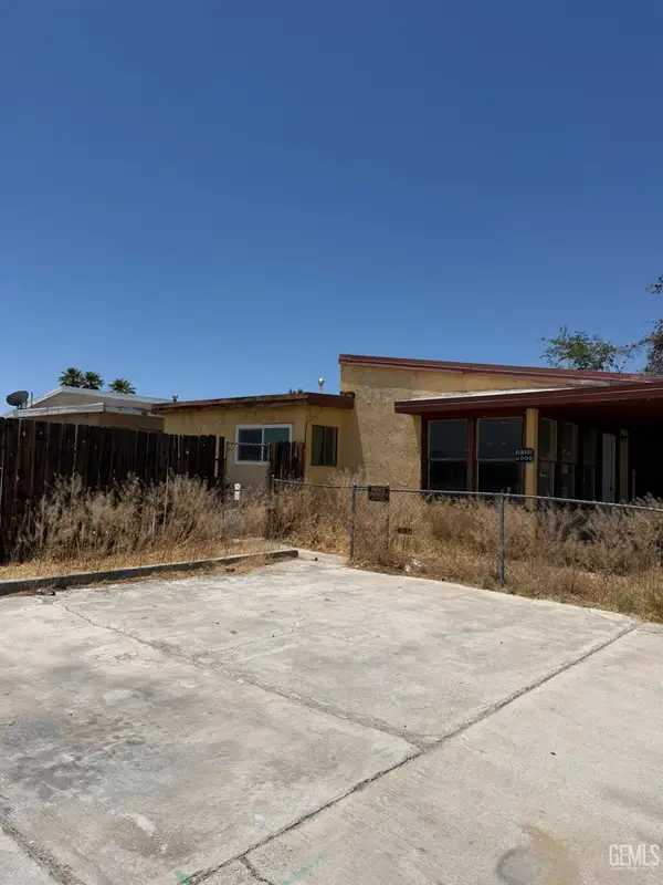 321 S RICHMOND ROAD, Ridgecrest, CA 93555
