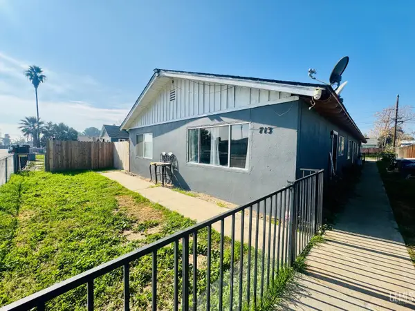 713 IRIS STREET, Bakersfield, CA 93308