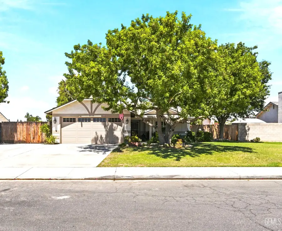 3716 PIEDMONT AVENUE, Bakersfield, CA 93312 - #3