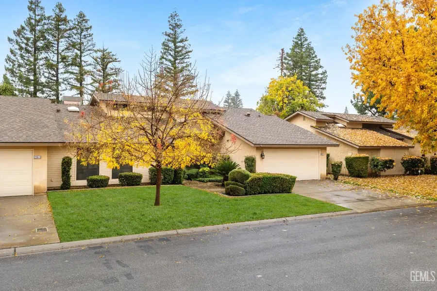 2200 EL PORTAL DRIVE #14, Bakersfield, CA 93309 - #2