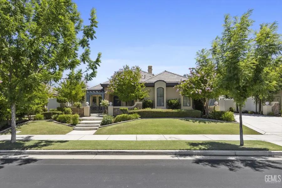 2706 OAKLEY STREET, Bakersfield, CA 93311 - #3
