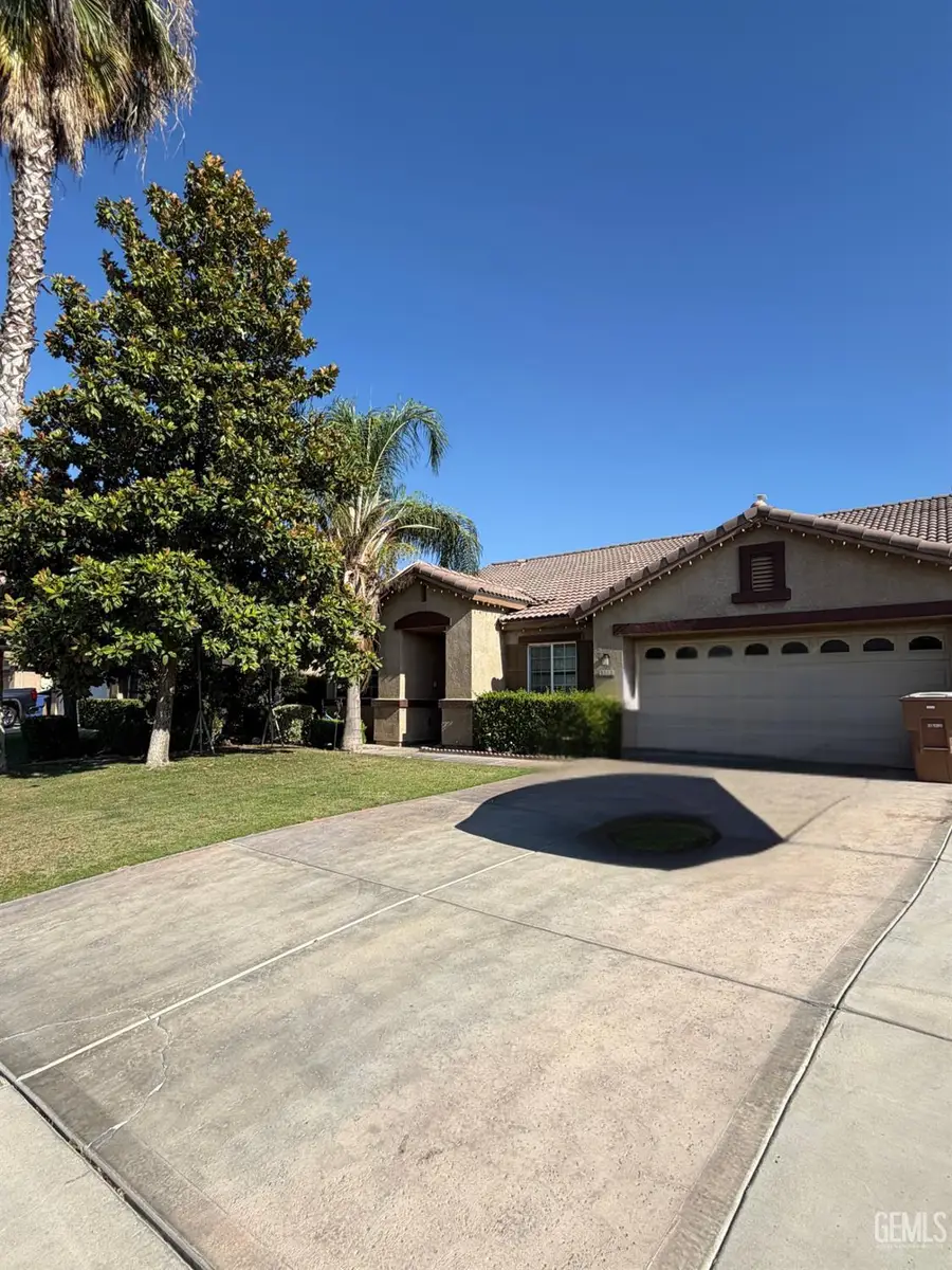 5113 SILVER CLOVER AVENUE, Bakersfield, CA 93313 - #2