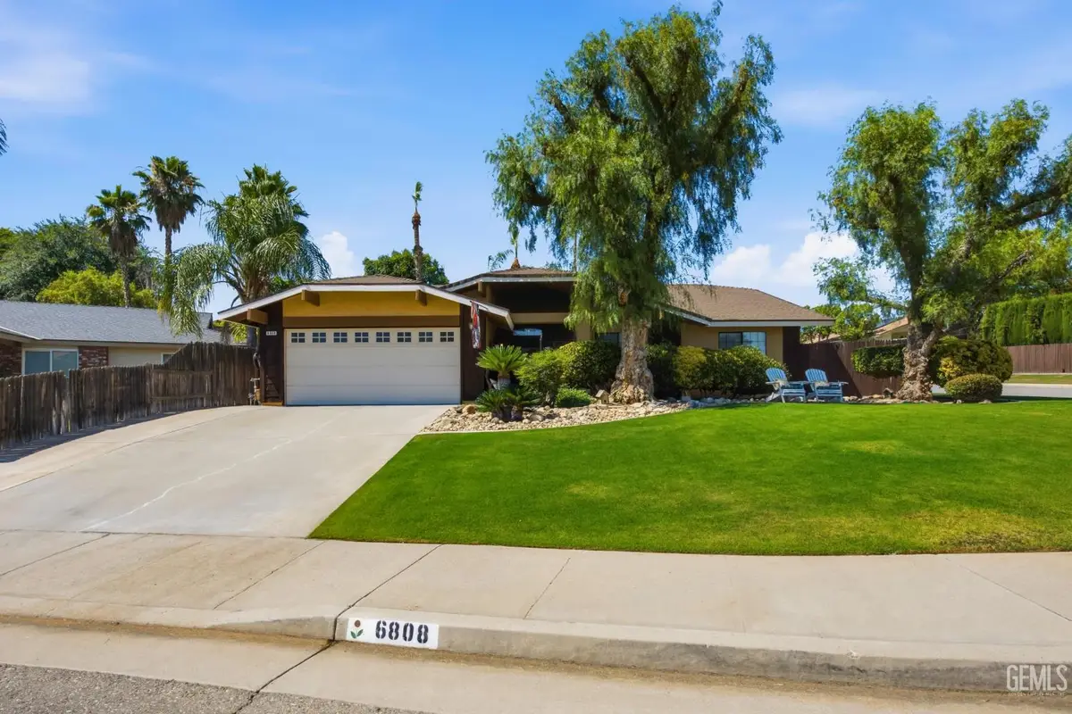 6808 AUTUMN RIDGE DRIVE, Bakersfield, CA 93306 - #1