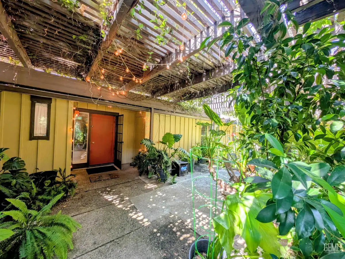 5921 MARGARET COURT, Bakersfield, CA 93306 - #1