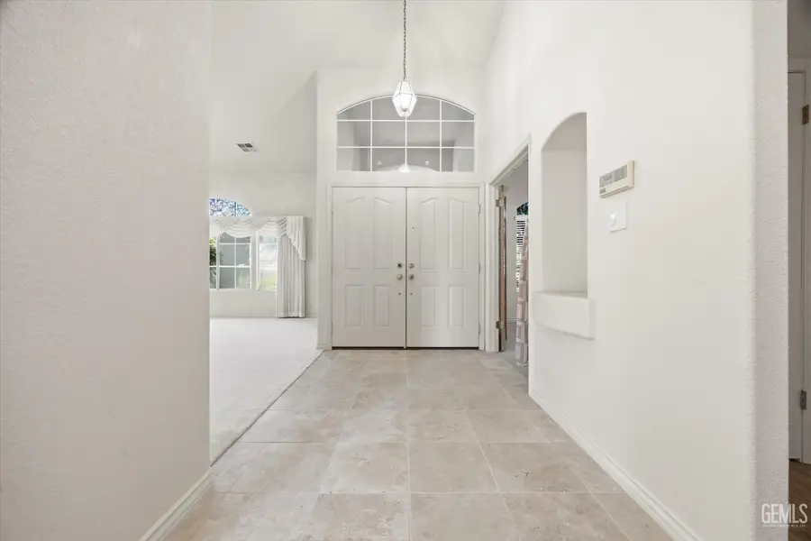 8706 DALBY COURT, Bakersfield, CA 93313 - #3