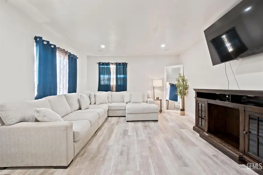 1800 ALAMEDA AVENUE, Bakersfield, CA 93305 - #2