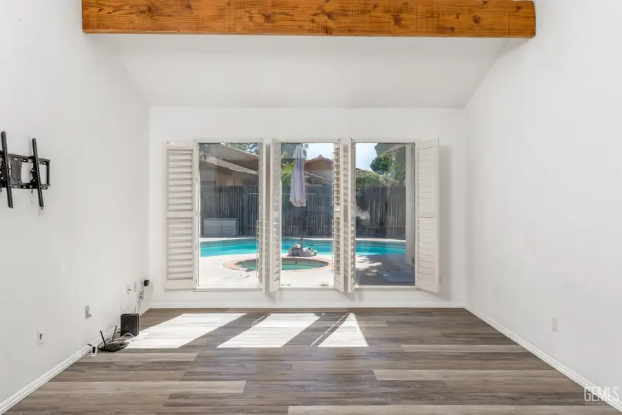 2601 BARRINGTON STREET, Bakersfield, CA 93309 - #3
