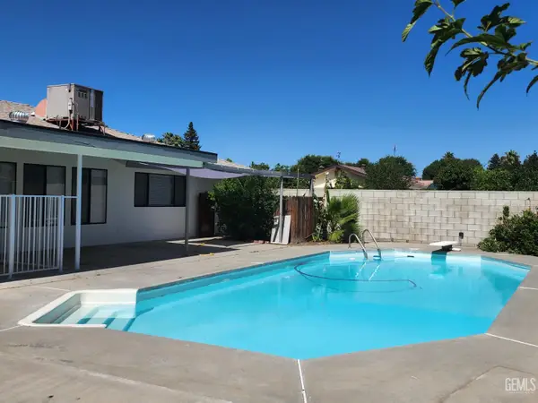 7913 WESTLORNE COURT, Bakersfield, CA 93309
