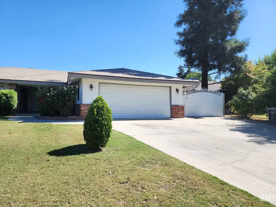 7913 WESTLORNE COURT, Bakersfield, CA 93309 - #2