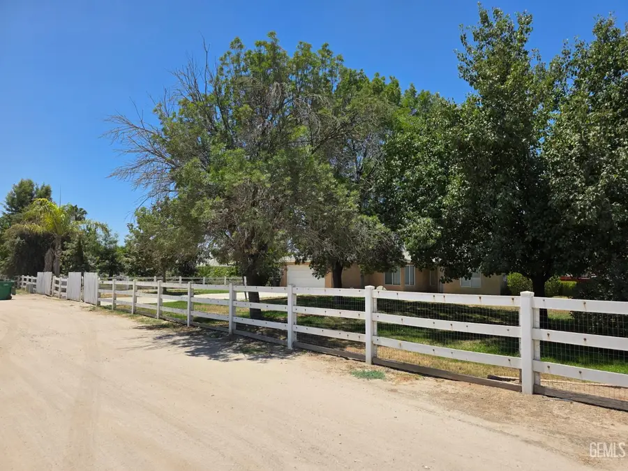 4503 WILLARD STREET, Bakersfield, CA 93314 - #3