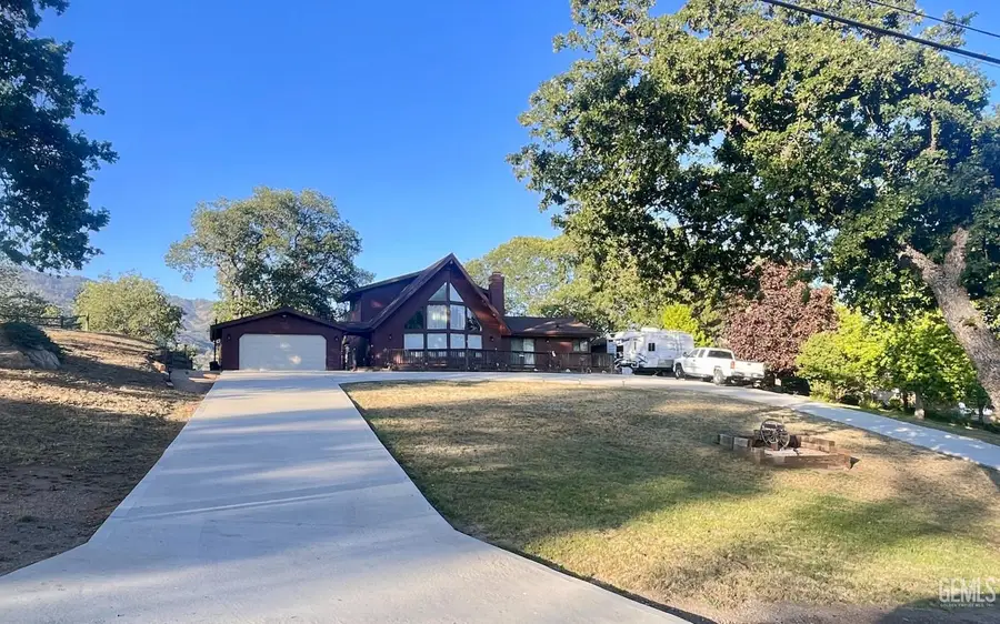 30341 PINEDALE DRIVE, Tehachapi, CA 93561 - #2