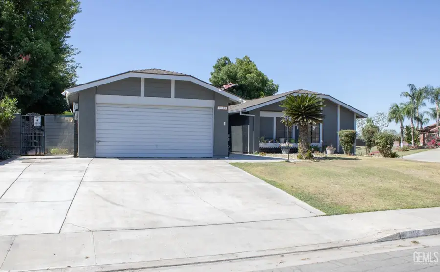 3117 JACKIE COURT, Bakersfield, CA 93313 - #2