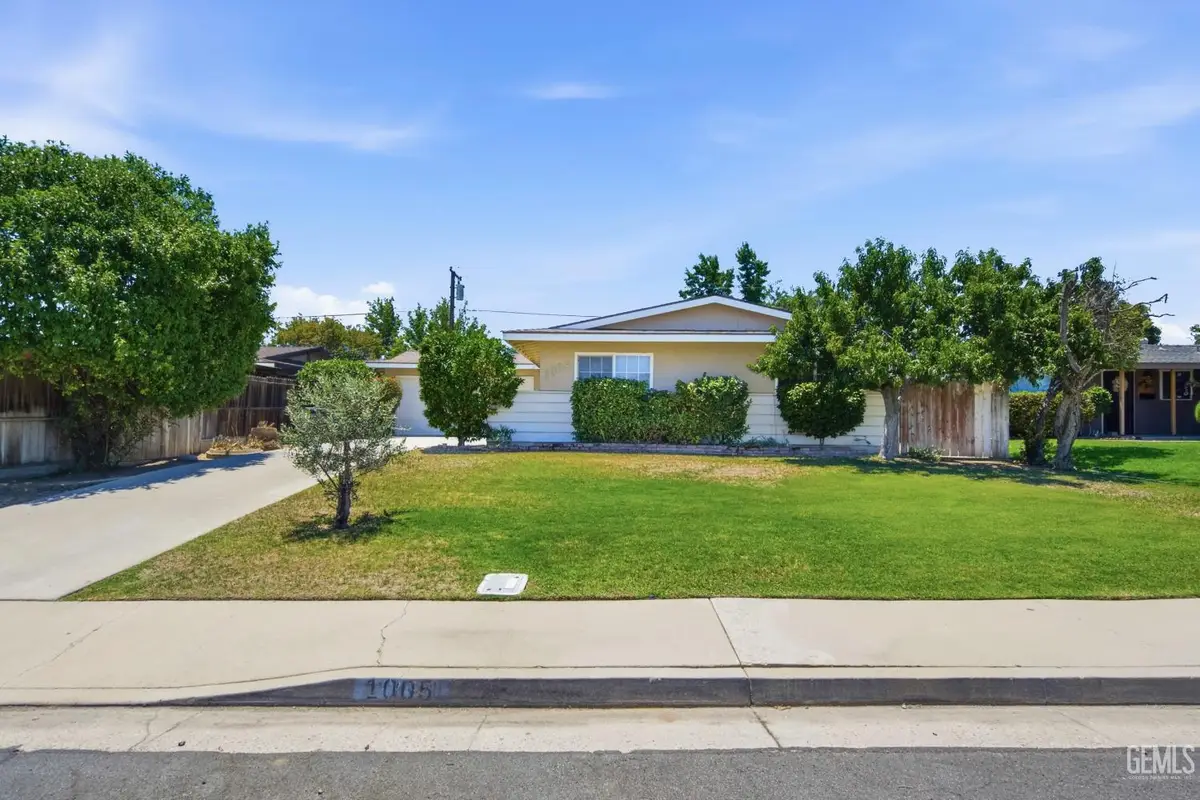 1005 MCGREGOR AVENUE, Bakersfield, CA 93308 - #1