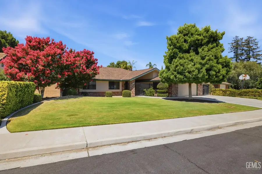 6907 ELOY AVENUE, Bakersfield, CA 93308 - #3