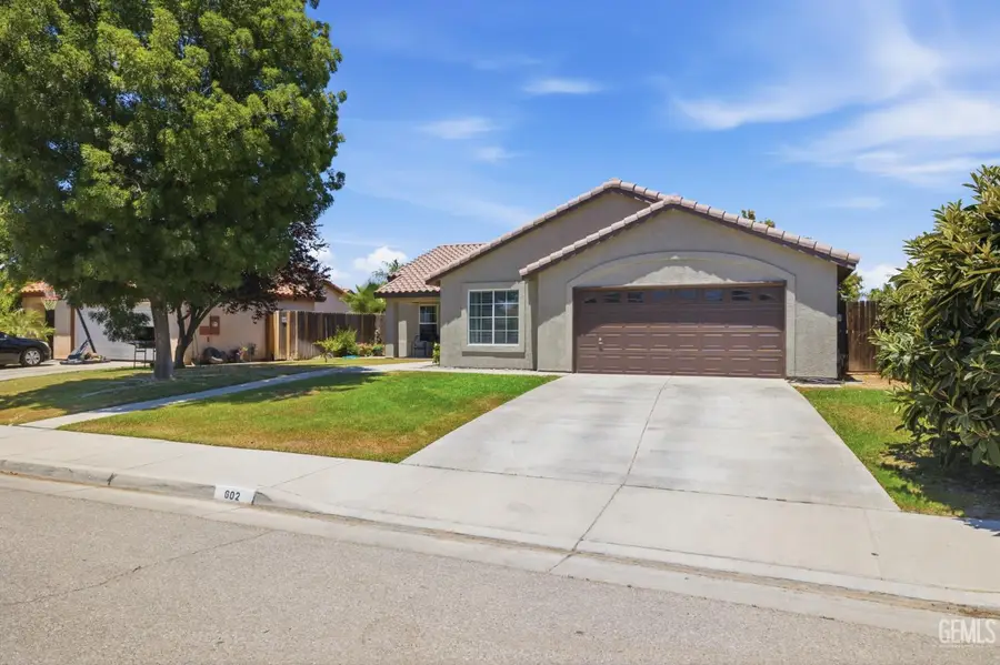 602 LAZY RIVER LANE, Bakersfield, CA 93307 - #2