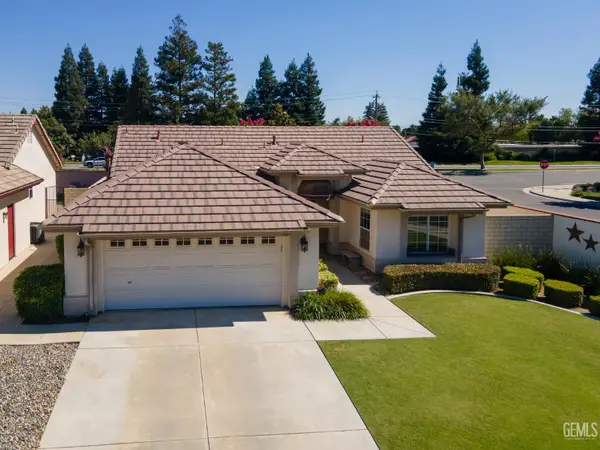 9817 CINDERELLA AVENUE, Bakersfield, CA 93311