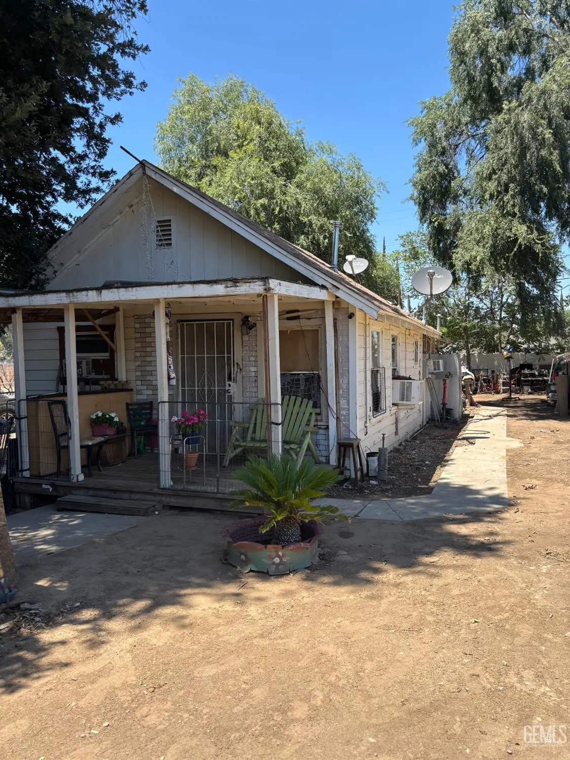 516 WATER STREET, Bakersfield, CA 93305 - #1