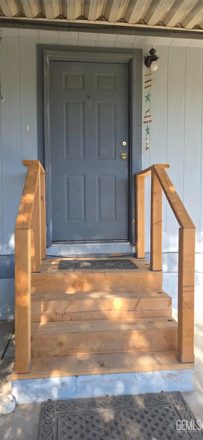 8870 HUDSON PLACE, Bakersfield, CA 93307 - #3