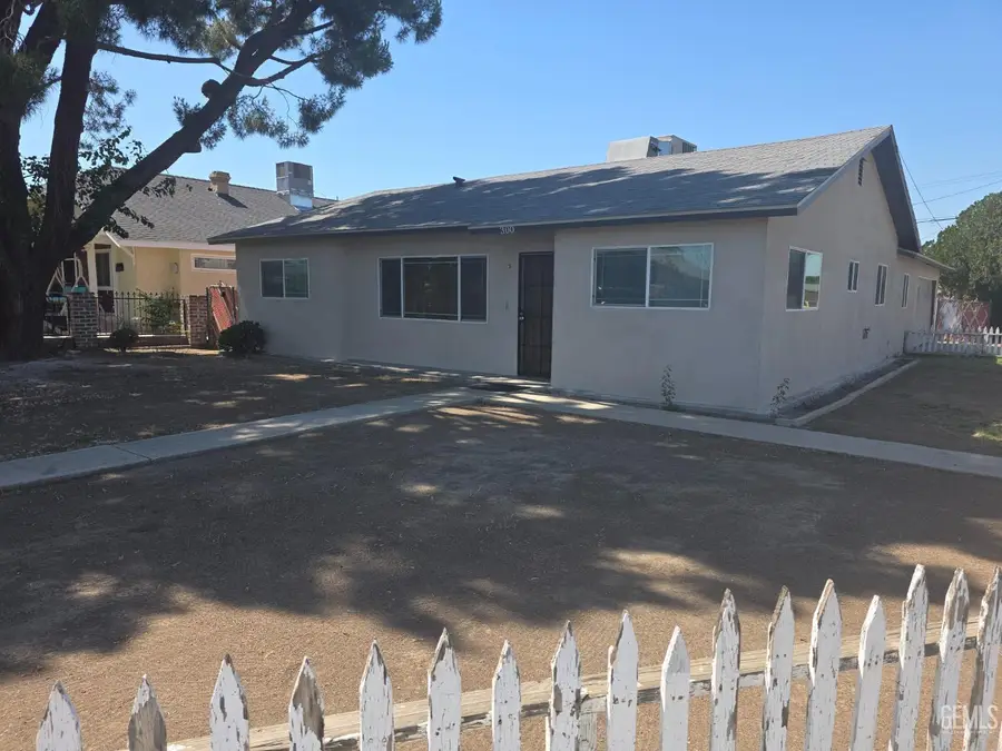 300 HARLOW AVENUE, McFarland, CA 93250 - #2