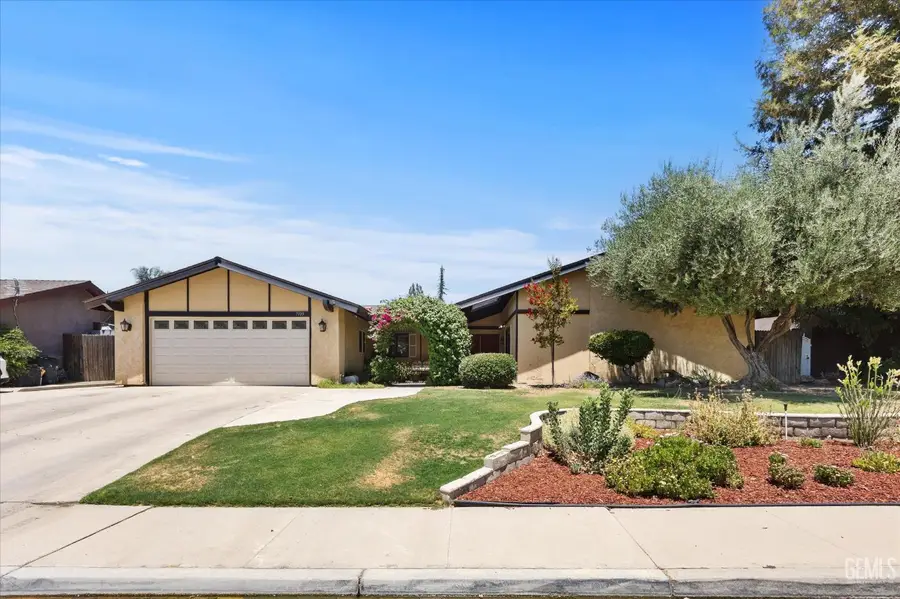 7109 SCHOOL HOUSE LANE, Bakersfield, CA 93309 - #3
