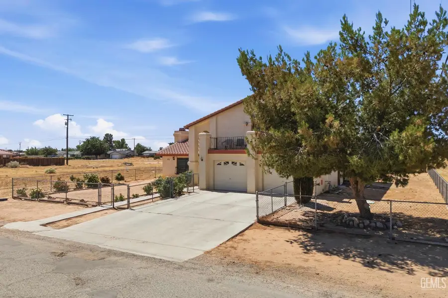 8940 FUCHSIA AVENUE, California City, CA 93505 - #3