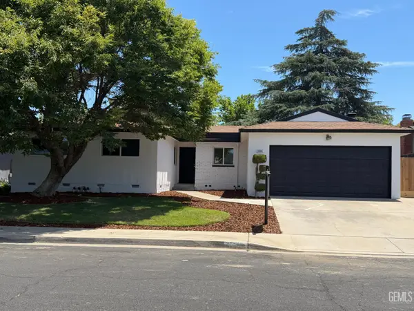 2365 FORDHAM AVENUE, Clovis, CA 93611