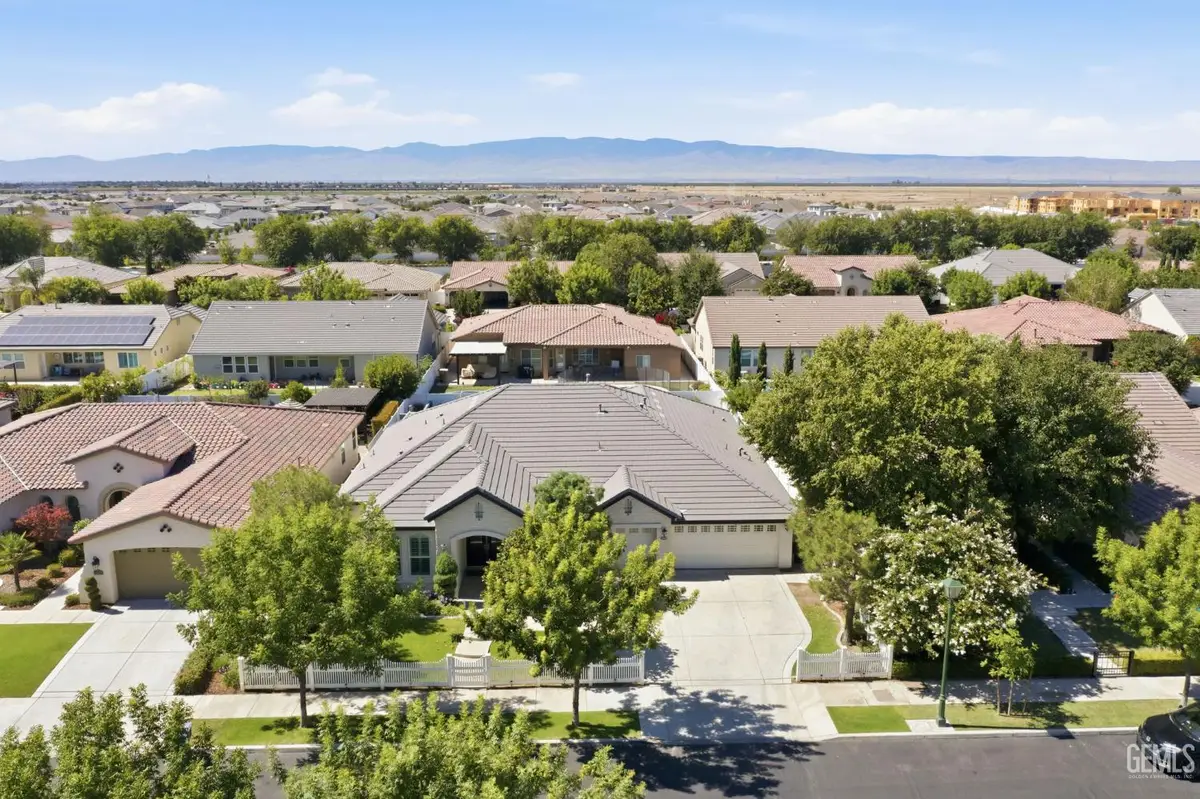 12623 STILLBROOK DRIVE, Bakersfield, CA 93311 - #1