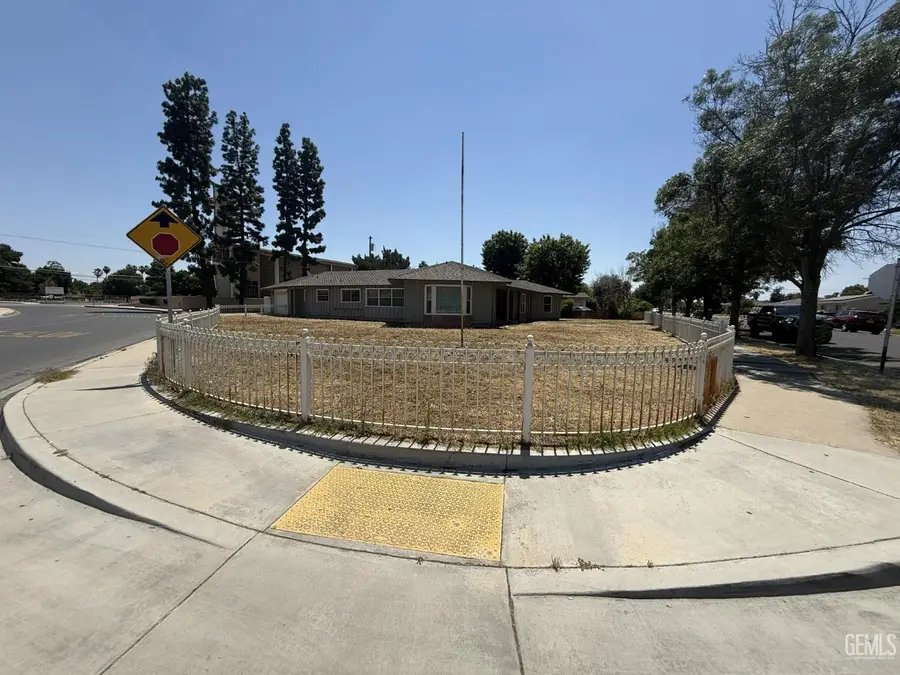 916 OAK AVENUE, Wasco, CA 93280 - #2