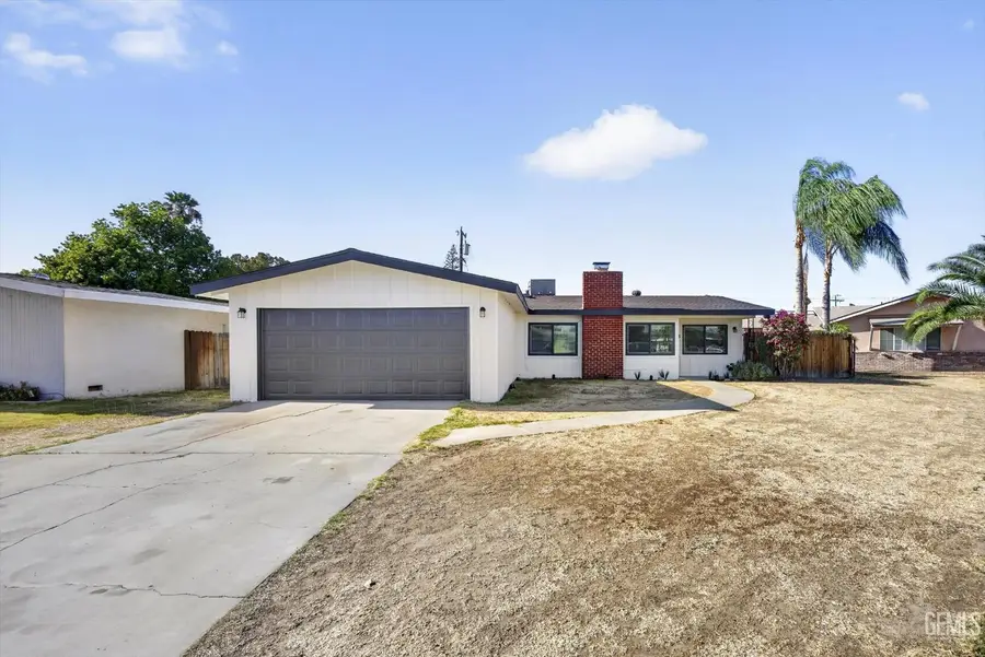 2108 SHERWOOD AVENUE, Bakersfield, CA 93304 - #3
