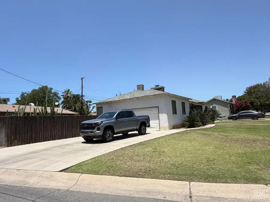 2500 LOMA LINDA DRIVE, Bakersfield, CA 93305 - #3