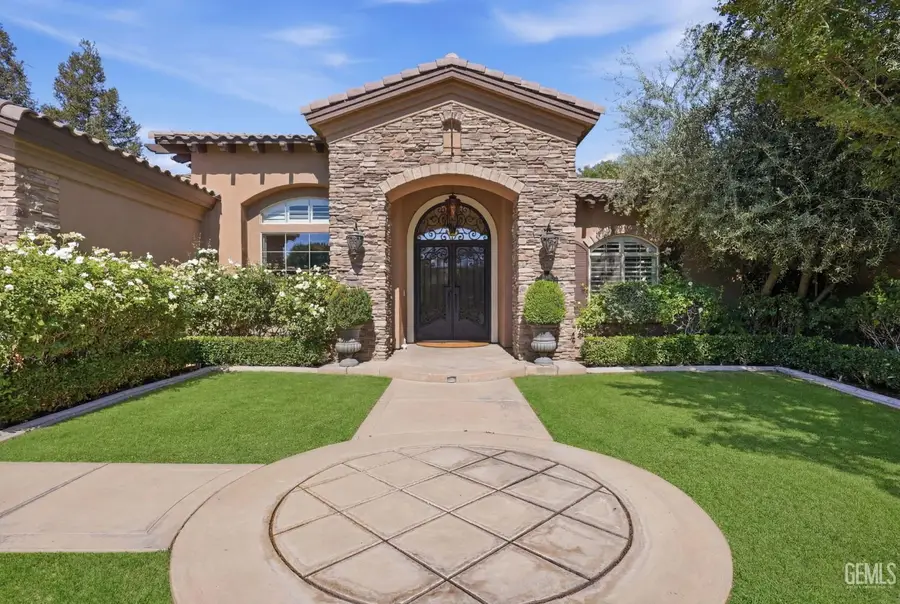2206 RIBBLE VALLEY DRIVE, Bakersfield, CA 93311 - #2